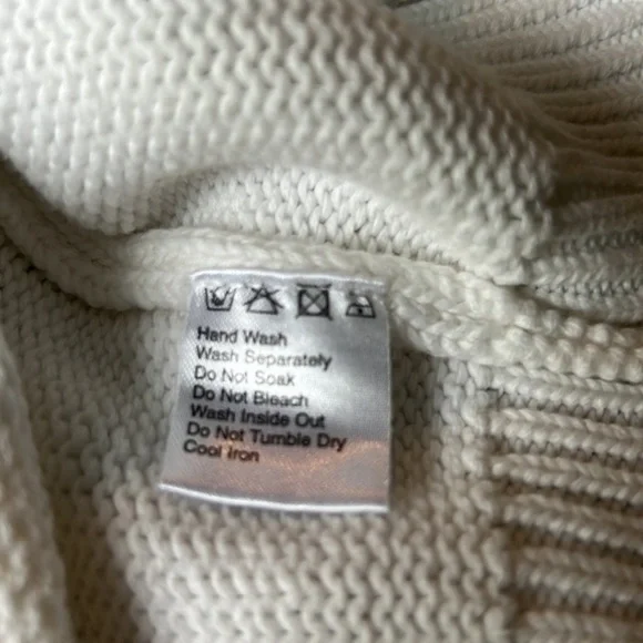 Elle cute off white knit racer back button down vest - Picture 6 of 8